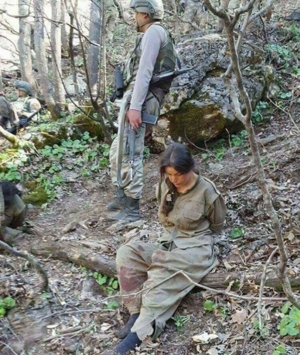 vatan_sever00's tweet photo. @fistikyu Ben ve aşkım https://t.co/K2ioICEUtL