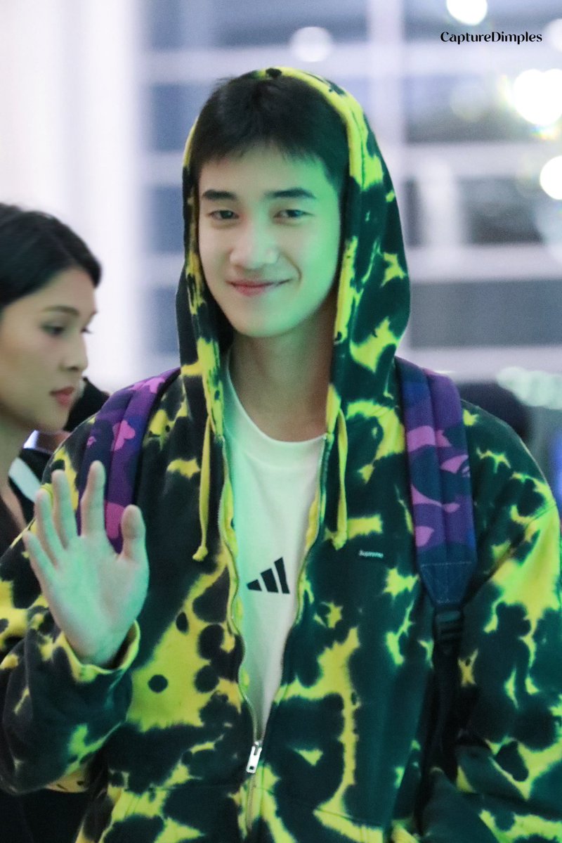 CaptureDimples's tweet photo. Take Care and Su Su na~You're the strongest boy! 

#APFANDAYxVIETNAM
#ProgressPassawish https://t.co/0Gn0SS0Dk1