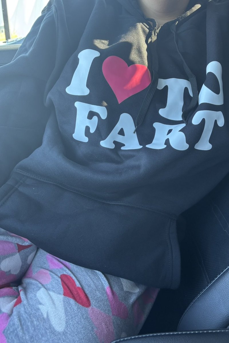 bootyperfume's tweet photo. Fart Session: @ElleFarts 

Who loves to fart? She does. This was one of my STINKIEST sessions yet. Mommy hotboxed the shit out of my car and my face. Those fuzzy pyjamas STUNK even before she ripped ass and when she did, hot and eggy as fuck. Just rotten 🤤

You jealous? 😏🍑💨 https://t.co/emIEhBxLQH