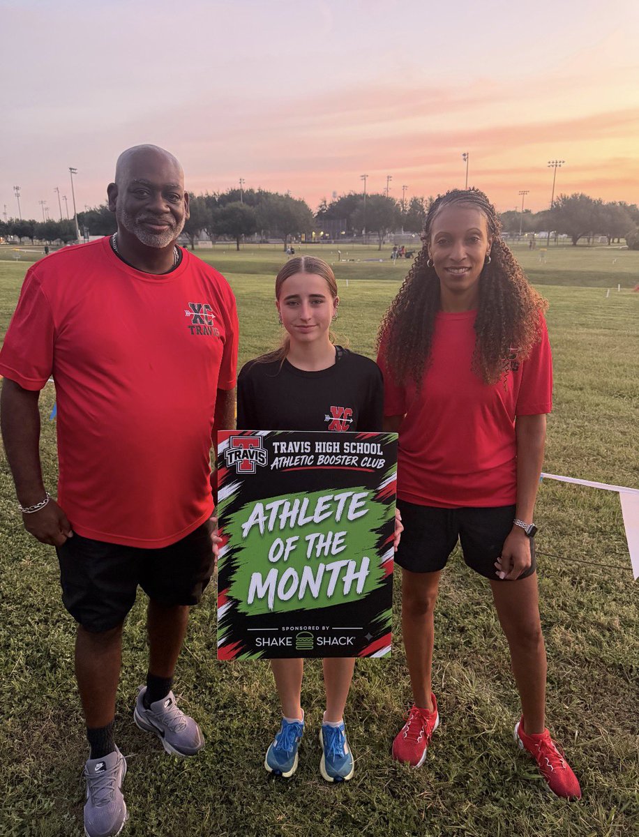 HazelVowell29's tweet photo. Grit and glory invitational today. 
 Won with a 19:00 and got athlete of the month!
@TravAthletics @THSTrackField https://t.co/7To8oz46i6
