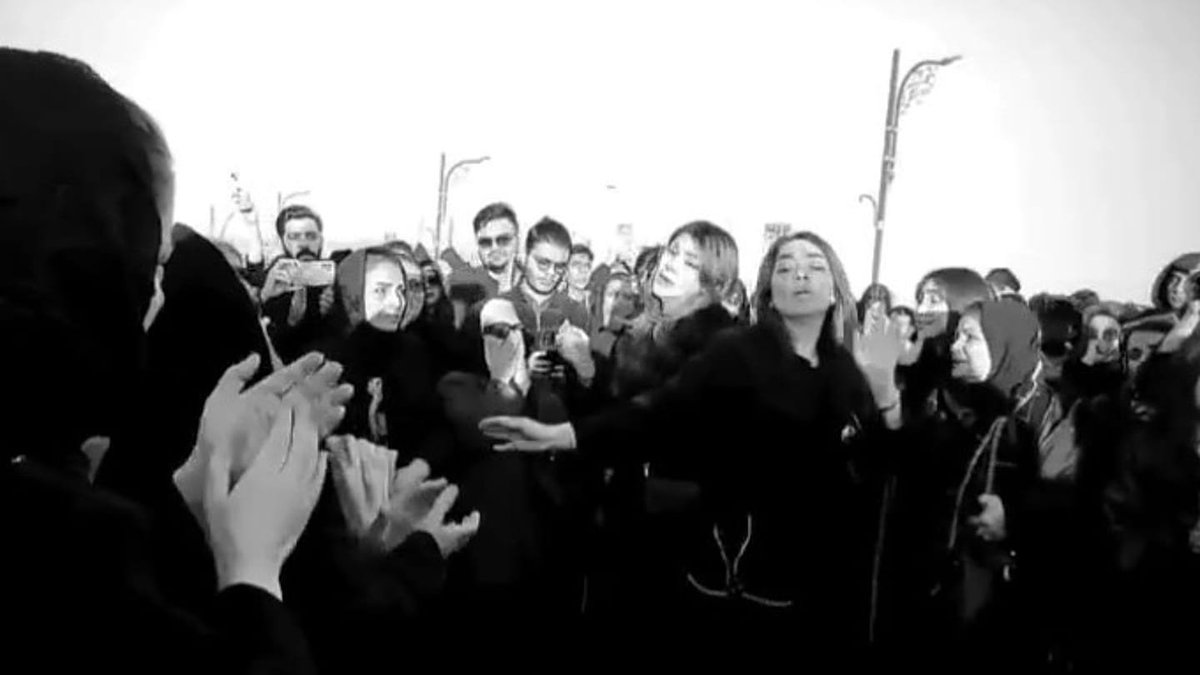 WhoIsHe_1999's tweet photo. این هلهله عزا نیست، آئینِ انتقام است ...

#دی
@monaborzouei https://t.co/Q84lG6YNUK