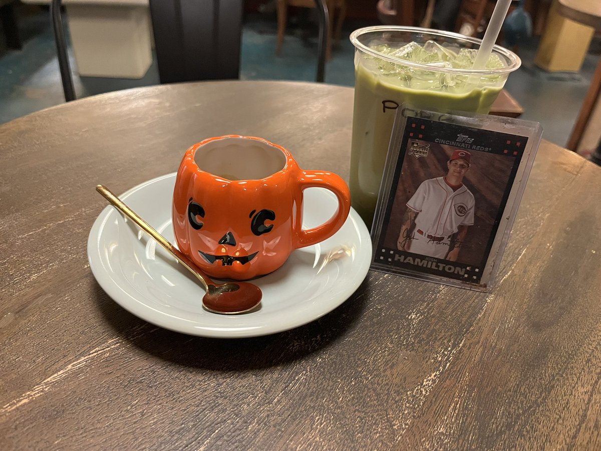 PDXGuardians's tweet photo. Chilling with my lucky Josh Hamilton RC at the coffee shop https://t.co/76R5PmfyAe