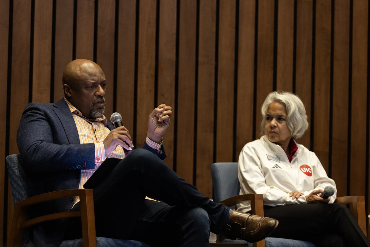 UofILSystem's tweet photo. President Killeen and our chancellors gathered at @UISedu to reflect upon what they saw and heard across the state this week. The conversation underscored the importance of the partnership between our system and state, and the tangible benefits that it provides to Illinoisans. https://t.co/vXAhzolSQN