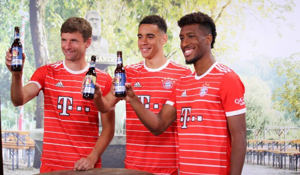neullerlovv's tweet photo. Müller and Musiala, Coman in 2022. https://t.co/oa42vFm0Pa