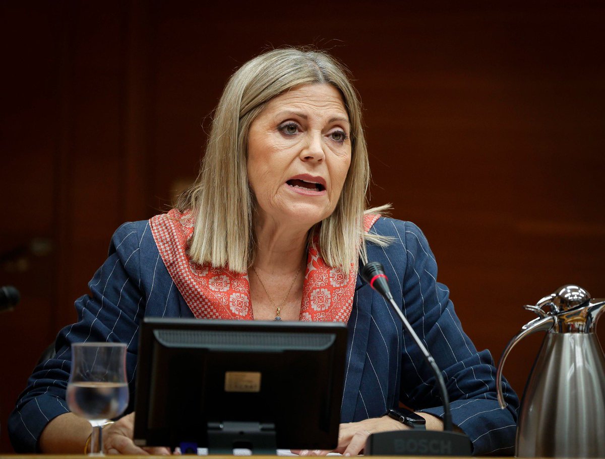 GVAeducacio's tweet photo. 📚Educació consolida la major inversió de la seua història per a reforçar el professorat, millorar l’atenció a l’alumnat i ampliar el suport a les famílies
‼️@carmenortiferre presenta en les Corts les principals línies d’actuació del curs 2026-2027
https://t.co/pRaWfnGKCg https://t.co/w2RzXpULha