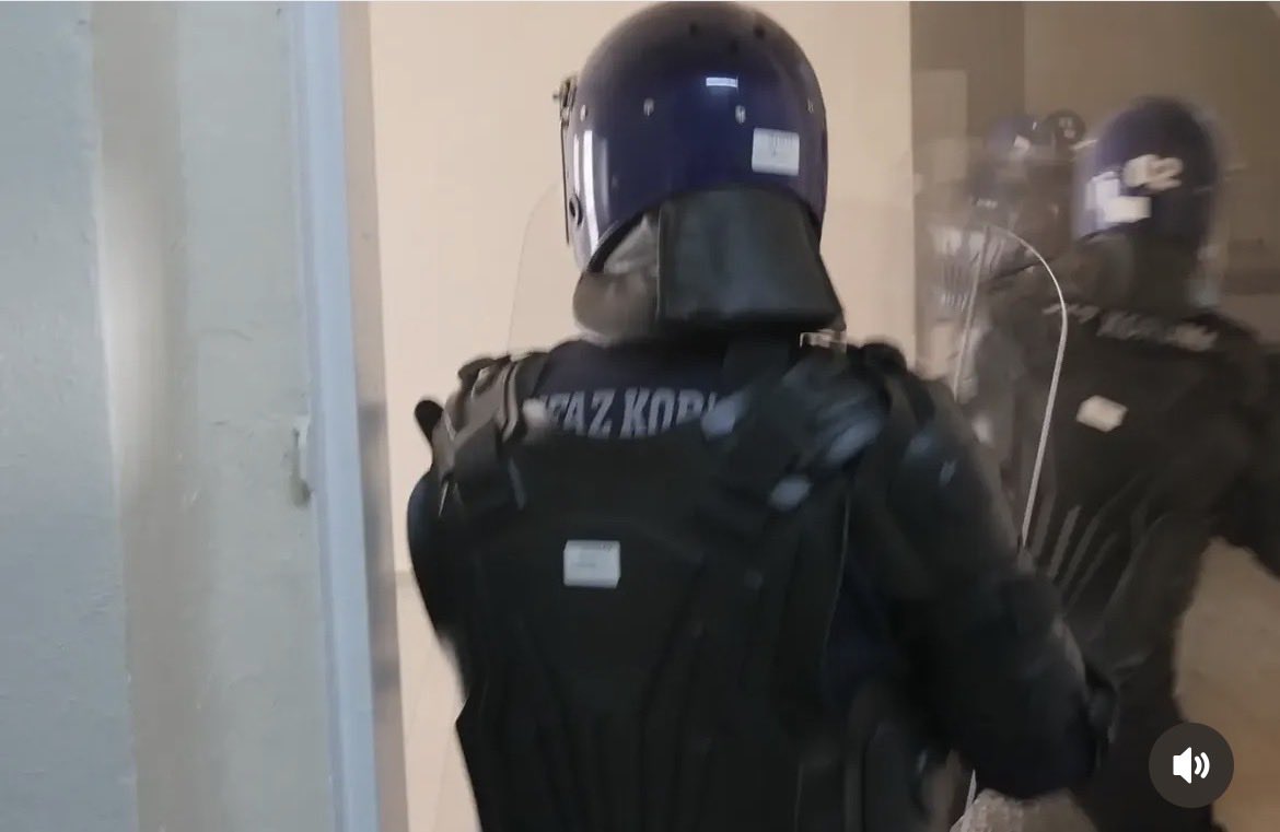 infazkorumaTR's tweet photo. Adalet Bakanlığının disiplinli, kararlı ve daima göreve hazır güvenlik teşkilatı: İnfaz ve Koruma Memurları. 🇹🇷👮🏼‍♂️⚖️ https://t.co/CkD93jicwD