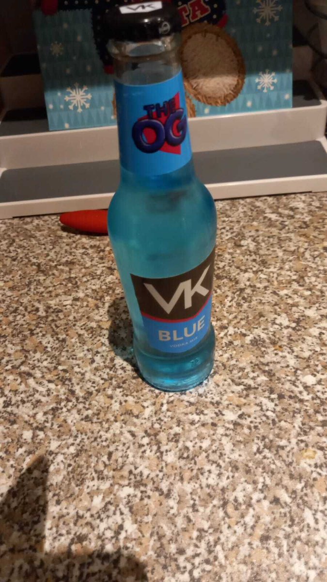 goddessrosiemaa's tweet photo. Friday night drinks, courtesy of your hard work. Send big right now to fund my night in with the girls https://t.co/3rfCtlDQWN