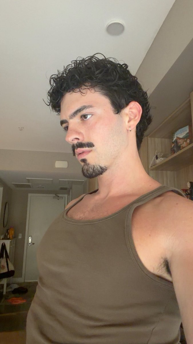 marlongotbeef2's tweet photo. Thinking about pizza 🍕 https://t.co/bXSFZrpWz2
