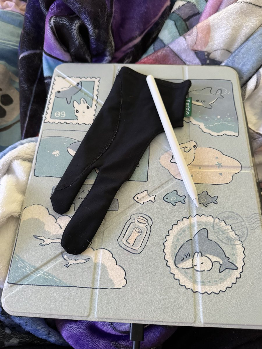CloudN0ctis's tweet photo. Currently charging my iPad so I can work on my chibi later. #IRIAM #cloudlings #cloudn0ctisart #cloudn0ctis #racoonthoughts #predebut #envtuber #IRIAMUS https://t.co/HRquY6vij7