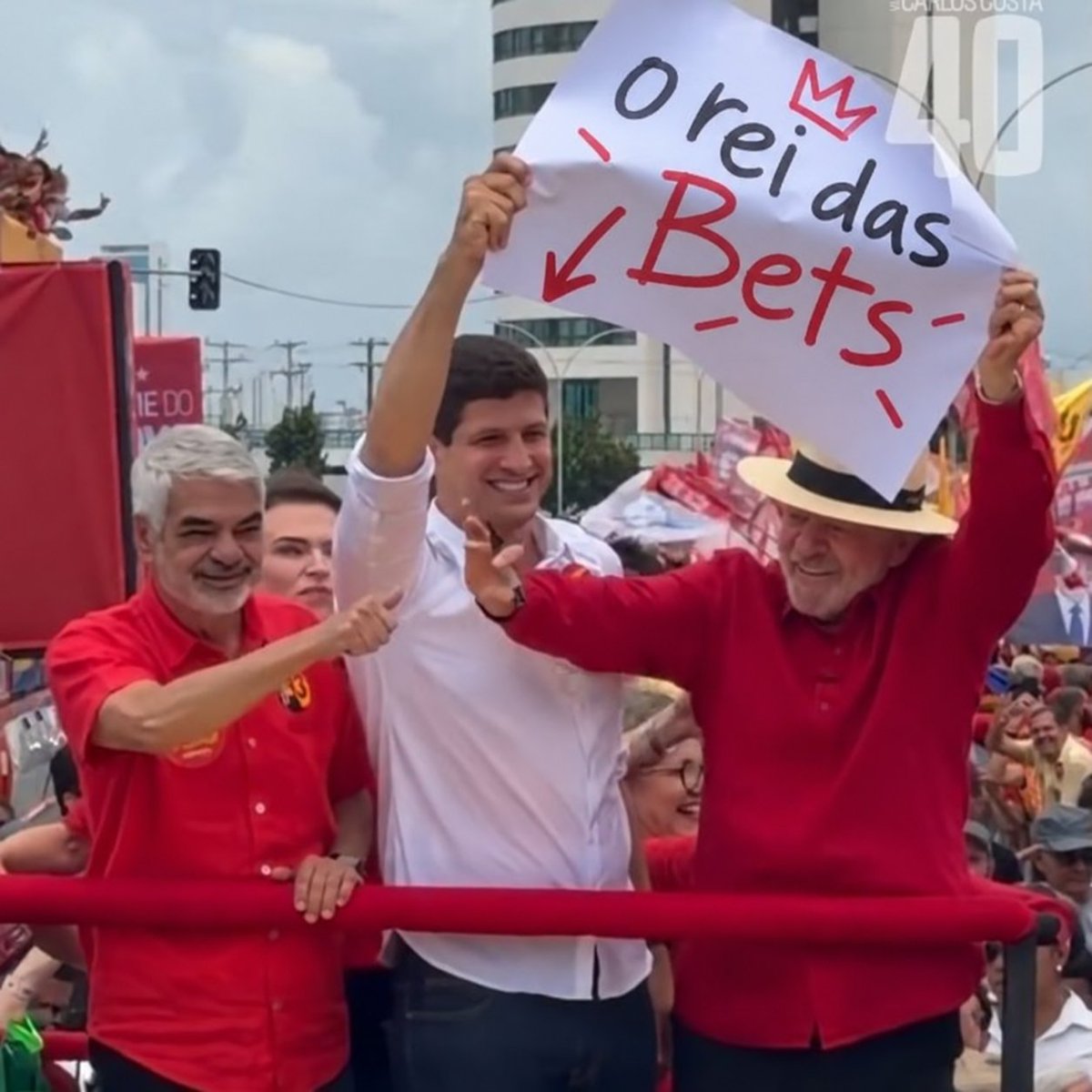 jeancomcuscuz's tweet photo. Dia histórico em Recife https://t.co/IKcQyLdZtj