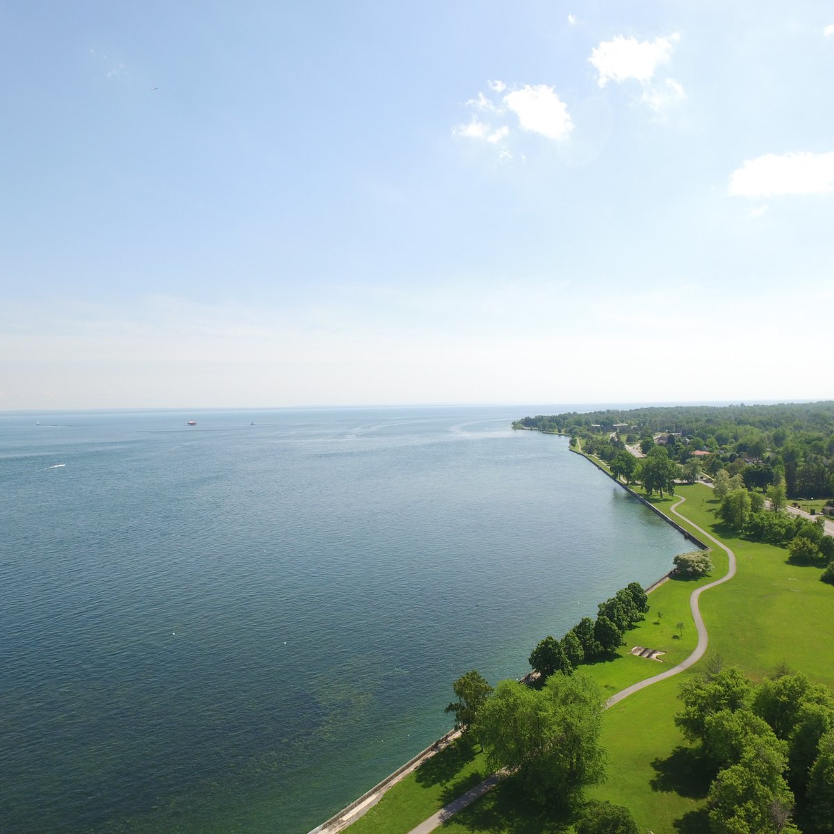 TownOfFortErie's tweet photo. Niagara Parks Media Release - Niagara River Recreation Trail Reopens as Niagara Parks Completes Major Shoreline Protection Improvements

Read the full release - https://t.co/Zzoa0Wjzdd https://t.co/5lp5ygHRwp