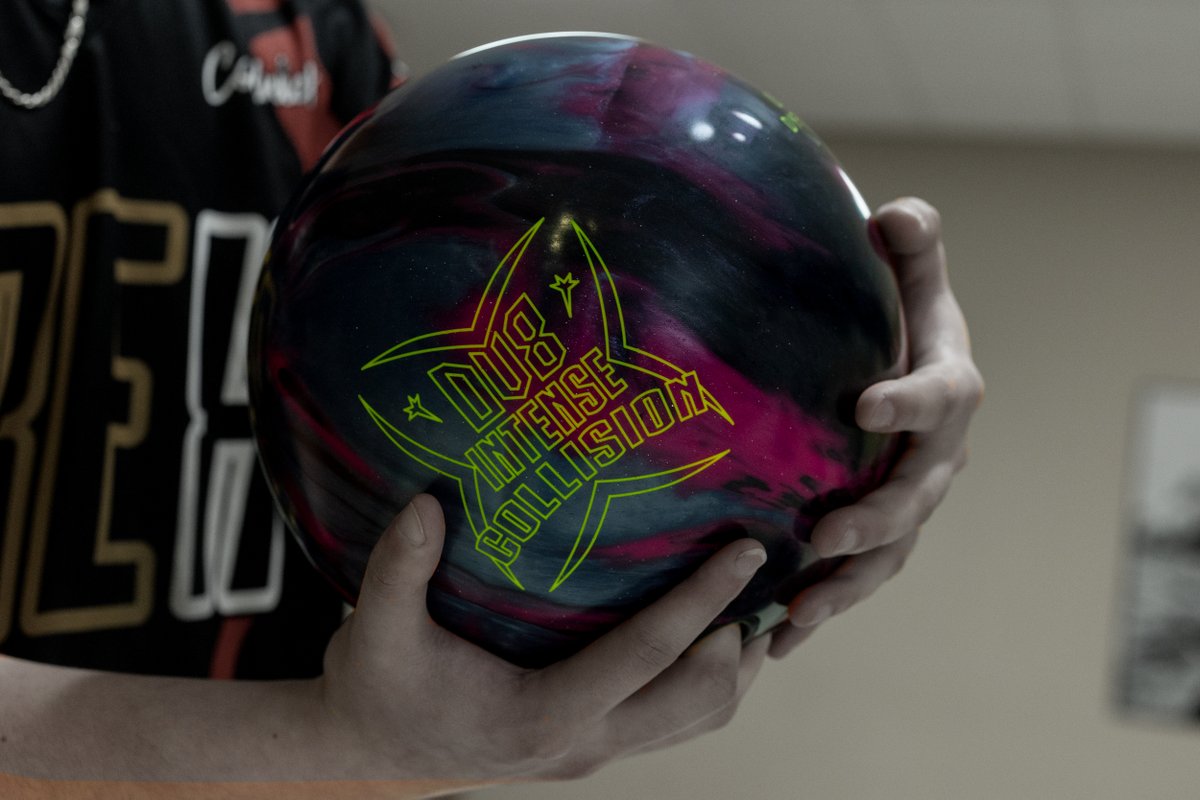 dv8bowling's tweet photo. What’s your go-to ball for the transition? 
#DV8Bowling #IntenseCollision #HK22C2 #DamnGoodBowling https://t.co/ZkMwh7apV7