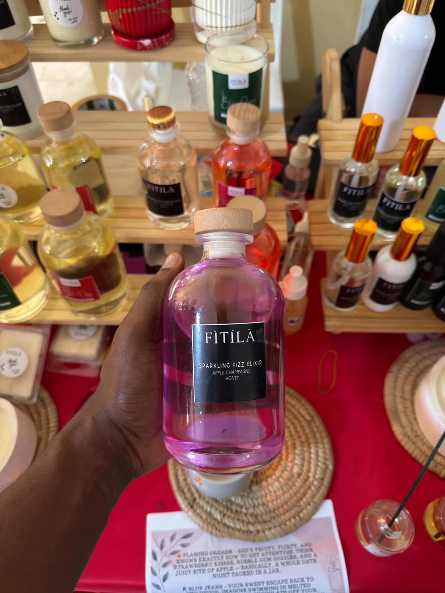 AdisaAkomolede's tweet photo. FÌTÍLÀ is pulling up to #WATCHBLACKMARKET! 🖤🔥

🕯️ Candles
🌿 Diffusers
💦 Room/Linen Sprays
🌸 NEW BABY: Our Custom Perfume Bar — create your own scent! 👀
🎁 Free gifts to be won!

Make your custom perfumes as low as N10,000. 

Up to 30% OFF selected products! https://t.co/YiYWA4p9Kd