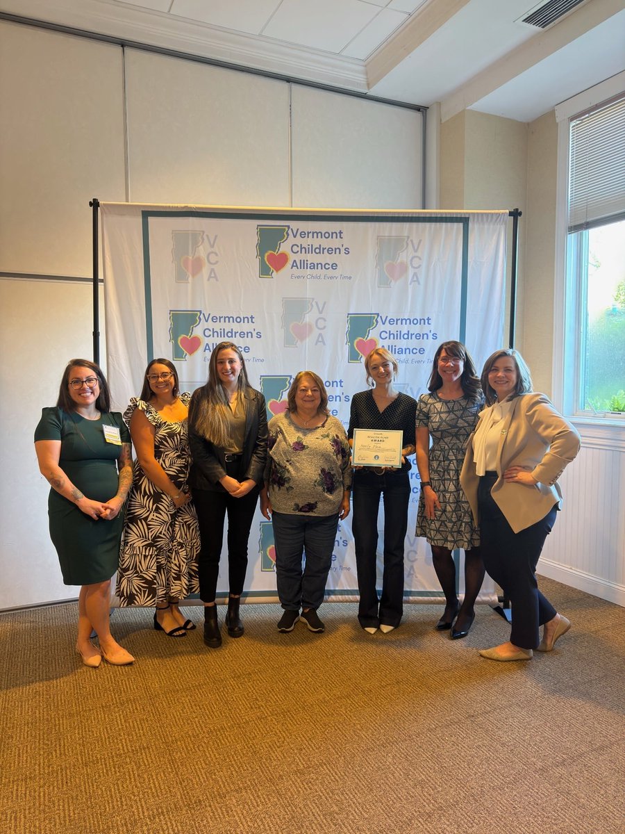GetGuardify's tweet photo. There was plenty to celebrate in Vermont this week!

The week was made even more special by celebrating Family Place as the recipient of Guardify’s Beacon funding! We’re excited to support their continued work serving children and families.

Thank you Vermont Children’s Alliance! https://t.co/PFD2txDRdo