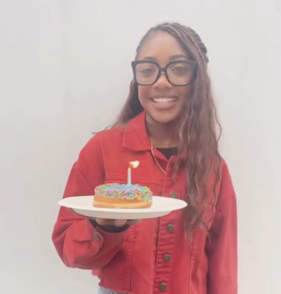 moviefriday89's tweet photo. happy birthday to leah 🫶🫶 i hope she had the best day and always remember how special and amazing she is, and continues to be that beautiful person 💗 https://t.co/tnUdANFYxk