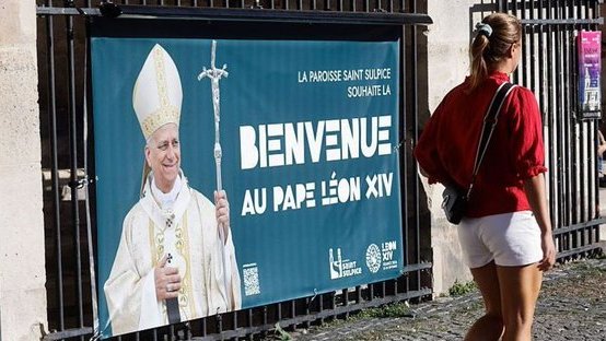 Europe_9Now's tweet photo. Hundreds of thousands expected to flood Paris for Pope Leo XIV’s historic visit. Faith unites the City of Light. #PopeInParis https://t.co/ott9GfAPZf