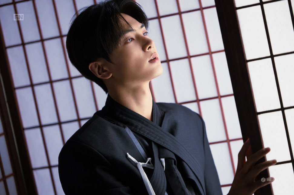 xdvqo's tweet photo. 아진짜너무좋음 하.. 호위무사 같애..🫪 https://t.co/z1QEyOEJgn