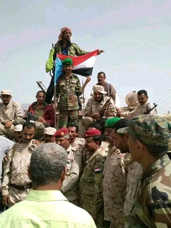0fvqbr's tweet photo. #الجنوب_خط_أحمر 
ومن يفكر باختباره فليعرف ثمن عزيمة شعبه! 
أرض الجنوب ليست ساحةً مفتوحةً للغزاة، وترابها ليس مباحًا لمن يحاول تدنيسه.
سنواجه المليش،،يات الح،،وثية بعزيمة لا تلين، وإصرار لا يتراجع، وثبات لا تهزه العواصف.
#أبطال_القوات_المسلحة_الجنوبية https://t.co/rhAB6pSrYm