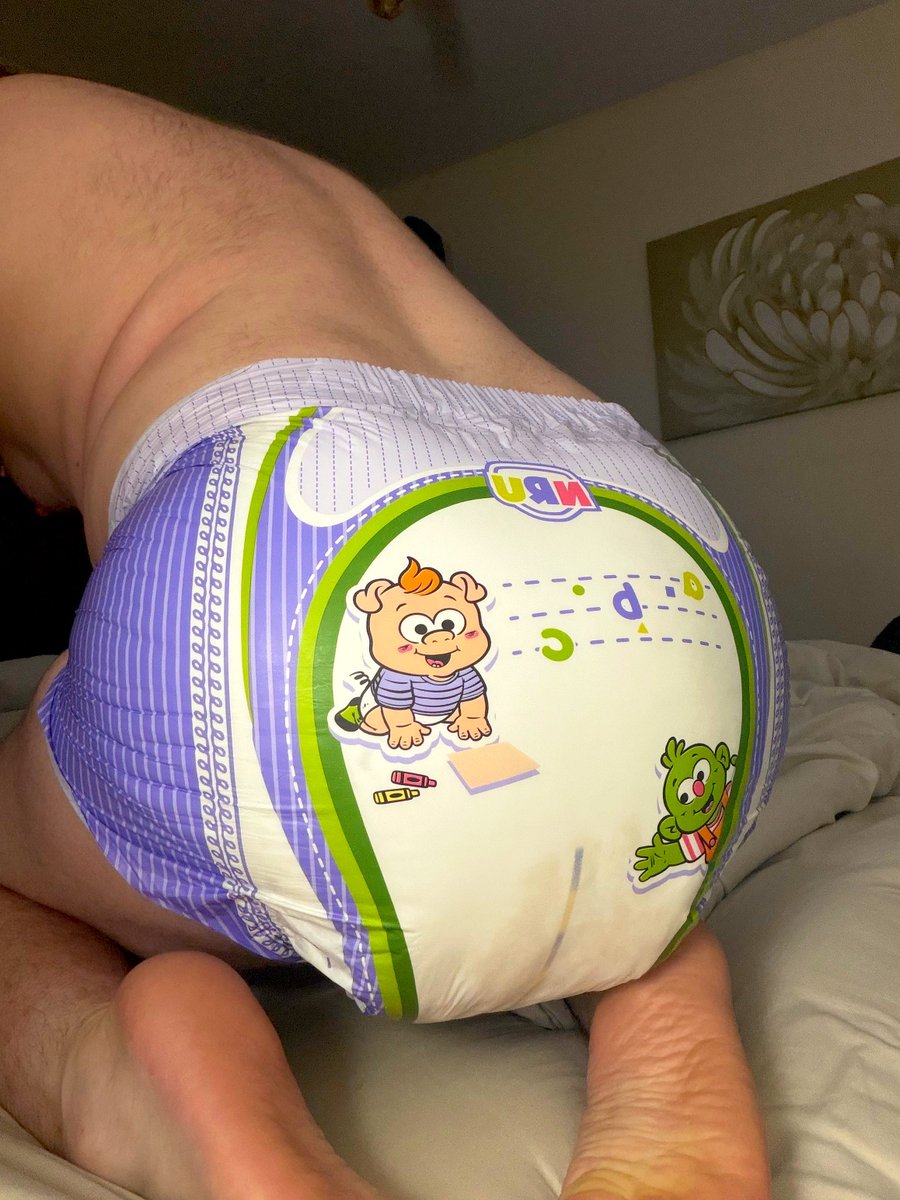 Padded_mechanic's tweet photo. Not done a BDF for a while, woke up soggy and still wearing it at work right now 😉 #abdl #abdlcommunity #diaperboy #diaperlover #NRU #BDF https://t.co/jUvpkiiegx