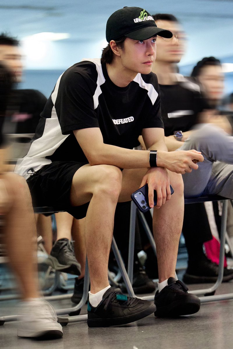 HappyLucky9785's tweet photo. YIBO-OFFICIAL มาแล้ววว คุณนักแข่งบอดี้ทองคำสุดๆ 

#YIBO85 #85RACING
#หวังอี้ป๋อ #WangYibo https://t.co/5hGdKl7WYy