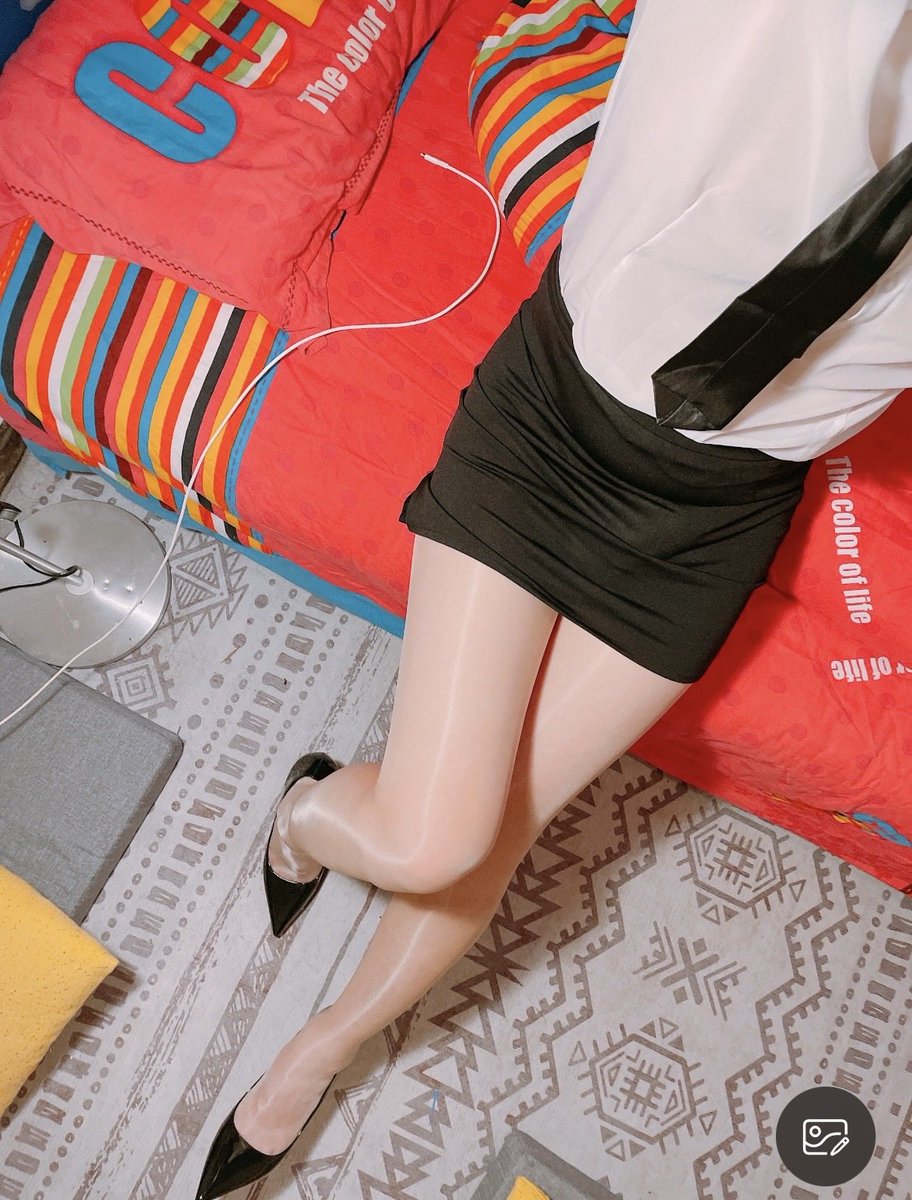 Shady9875S's tweet photo. 可以打给我么 #伪娘 #男娘 #cdts #丝袜 #马油袜 #河南cd #女装 #小白袜 https://t.co/Z5WrxEIjHV
