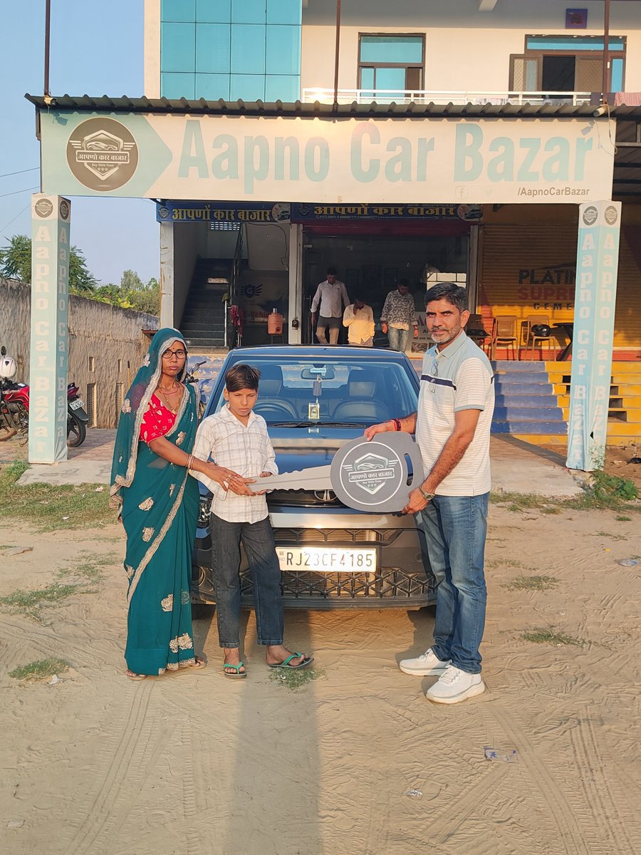 AapnoCarBazar's tweet photo. TATA PUNCH की डिलीवरी देते हुए। बधाई हो #Sunil_ji आपका विश्वास ही हमारी पहचान। आपणाें कार बाजार सीकर 🙏🙏Congratulations on the occasion of buying a best quality pre-owned vehicle from 🙏🙏 @aapnocarbazar
#UsedSwift #UsedInnova #RajasthanCarDealer
#UsedHondaCars UsedMarutiCars https://t.co/hLfAXRluah