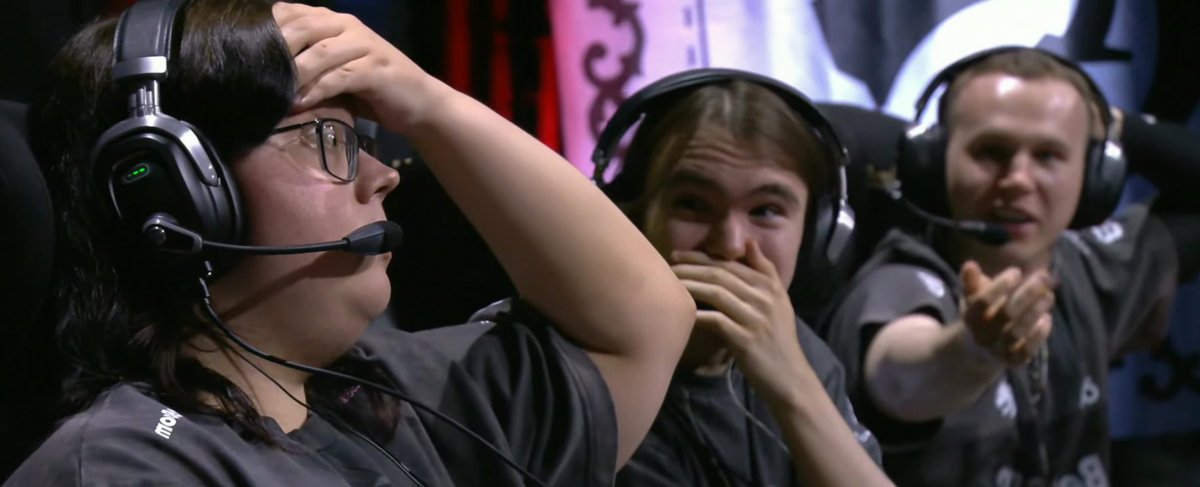 JamesScottr5's tweet photo. Donk and tN1R immediately react after Magixx's 1v4 in match 3
#SafariVibes #Himass https://t.co/JyvJq57cqH