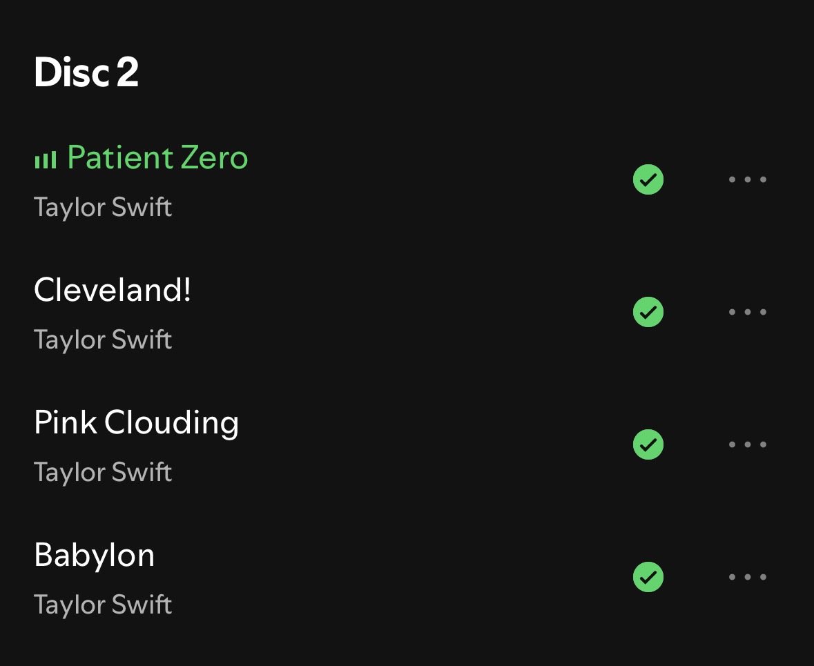 _zengirl's tweet photo. No skip tracks!!!! i fucking love u @taylorswift13 https://t.co/s0WYtne2jf
