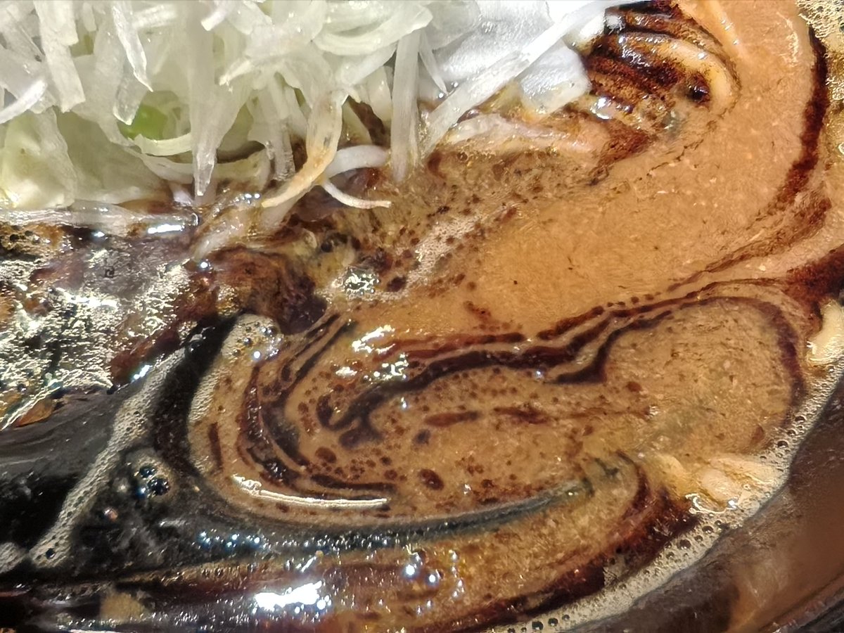 nh787's tweet photo. 〝18years ago伝説の唯一無二
ゆいが第一義progress〟
｢味噌らーめん｣@ゆいが総本店
トッピング辛子高菜
魚介感や豚骨感、濃厚な感じなど、まさに唯一無二の味噌らーめん(只'ω')『ゆいが第一義』時代に辛子高菜トッピングあったかしらと思いつつ、現代の〝ゆいが第一義の味噌らーめん〟として堪能✨ https://t.co/GIUw1PGGQv