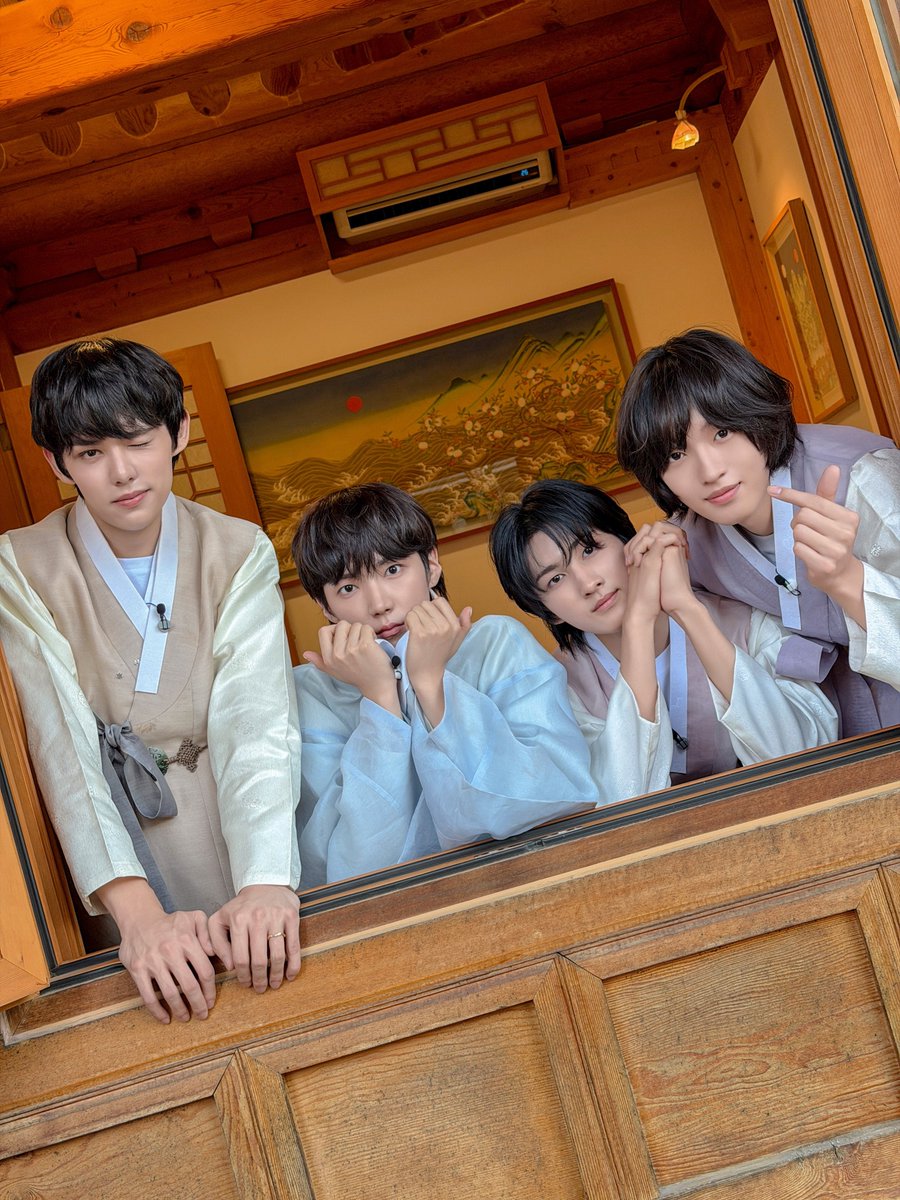 O6S29's tweet photo. 이렇게 잘생겨도 되나 할 정도로 잘생김 https://t.co/XY5XvqStHQ