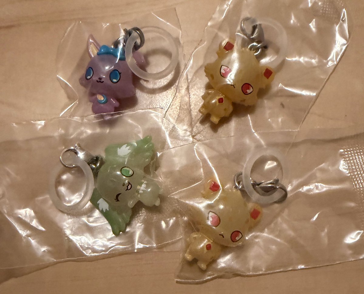 _kyuncode_'s tweet photo. ジュエルペット　めじるしアクセサリー2
買取求✯

譲　ルナ・ペリドット・ジャスパー2
求　定価＋送料

よろしくお願いします🙇‍♀️ https://t.co/2yYcMkbL6G