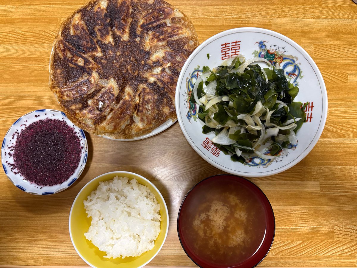 babaman_155's tweet photo. 帰ってきて断捨離もした！！
ご飯も作った！
おりゃ！！！ https://t.co/O7I3oSGUZB