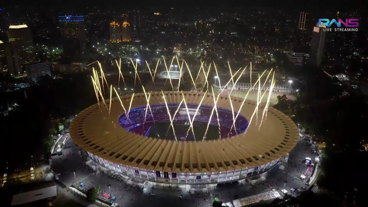 TimnasXtra's tweet photo. 🇮🇩🏟️ | The 𝐅𝐈𝐅𝐀 𝐀𝐒𝐄𝐀𝐍 𝐂𝐮𝐩 opening ceremony is underway! https://t.co/FmodMtikFU