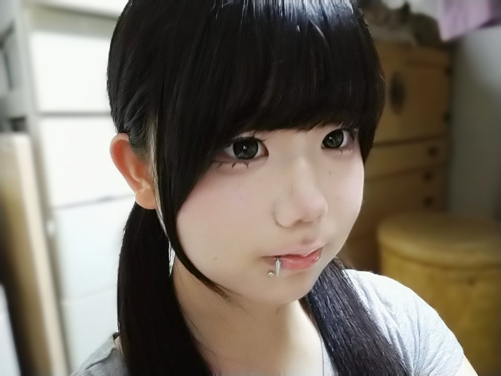 3hqvnt's tweet photo. もう642285271185340279回くらい擦ってる盛れた自撮りみて https://t.co/xMFBFLnie5