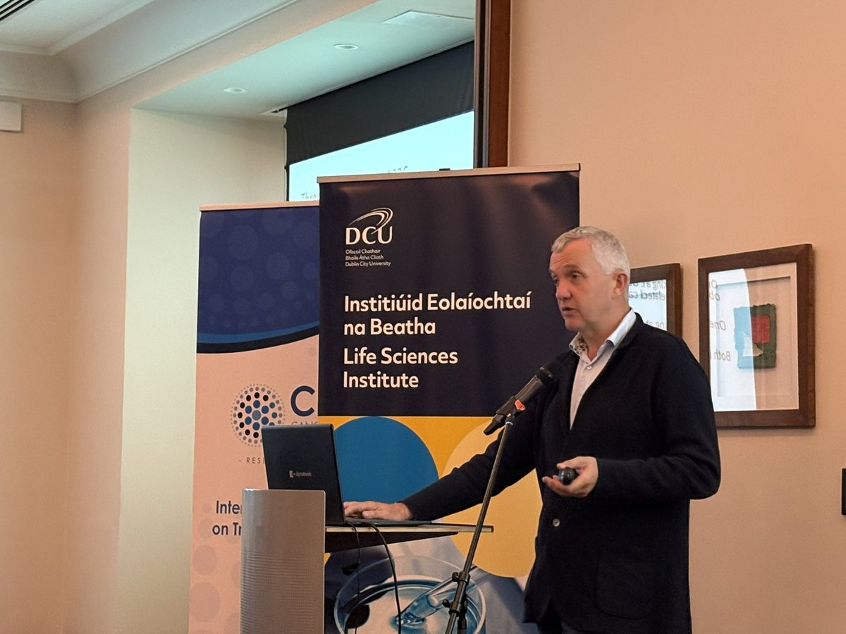 coileain's tweet photo. Prof Donal O’Shea, St Vincent’s University Hospital/UCD speaking on
Obesity and Cancer @DCU_LSI @CCRTIreland @ProfJohnCrown #TransOncXIX https://t.co/u2YZnoskKZ