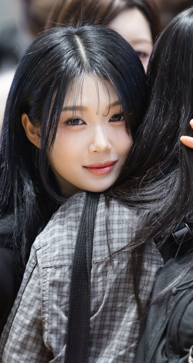 happyvirus_s8's tweet photo. 260227 즐거운 추석 보내세요! 🌕

#tripleS #트리플에스 
#공유빈 #Yubin #유빈 https://t.co/8BLvFHs9FY