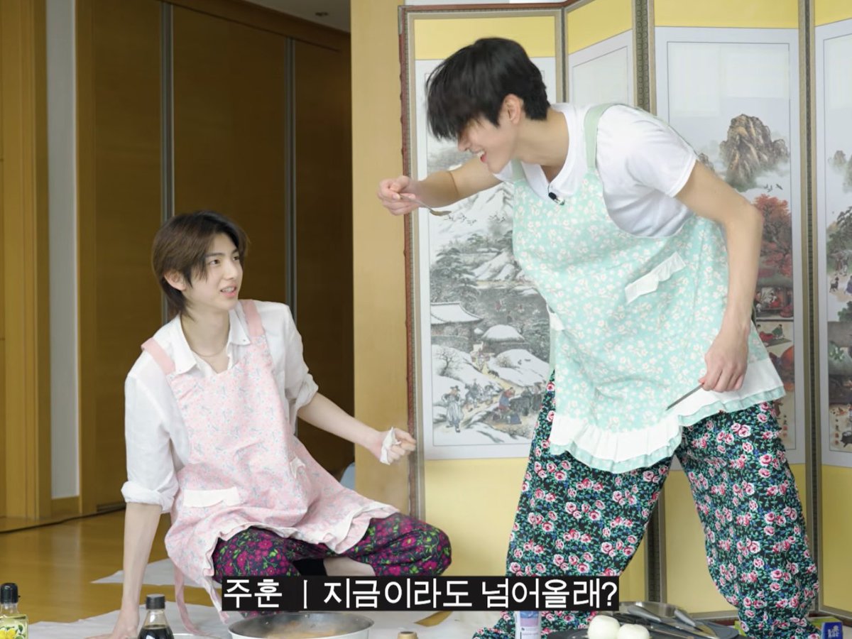dunitirori's tweet photo. 쮸건 이미 결혼한것같음 https://t.co/kcBCWJDurs