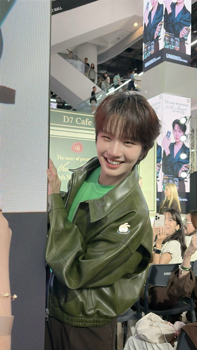 yayeeyaimor's tweet photo. แม่ตกใจหมดเยยอ้วมม

NP WITH D7 PREMIUM
#D7TasteOfPremiumXNamping https://t.co/eavuJEdj0o