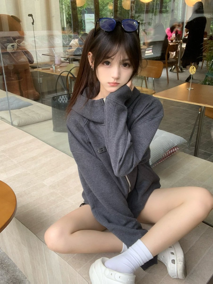 RessiePrinyco's tweet photo. 有爸爸要来锐评我20岁的福嘛🥺                                                

心情不好来X发泄了   

真没有🚪  流言1我真的给呀 https://t.co/QuEsxRqvAf