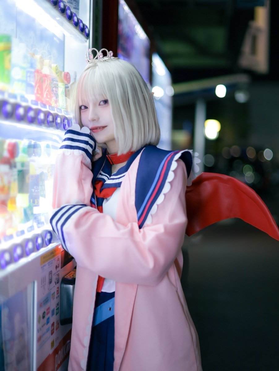phirisa_0's tweet photo. 【Cosplay】🌈🕒/🍼

自販機届くかな

#清水港でコスプレ
model:るちなさん @ R_uchi_na https://t.co/dazByecMrJ