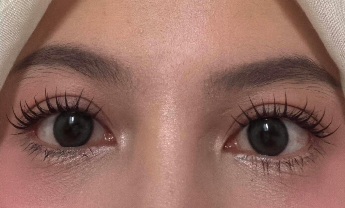 devijahuafa's tweet photo. HASIL NURUT WARGA X beralih ke fake lashes 20ribuan, bisa dipake berulang kali dan tahan up to 12 jam outdoor activity🥹💯 https://t.co/tbGarzp7Zl