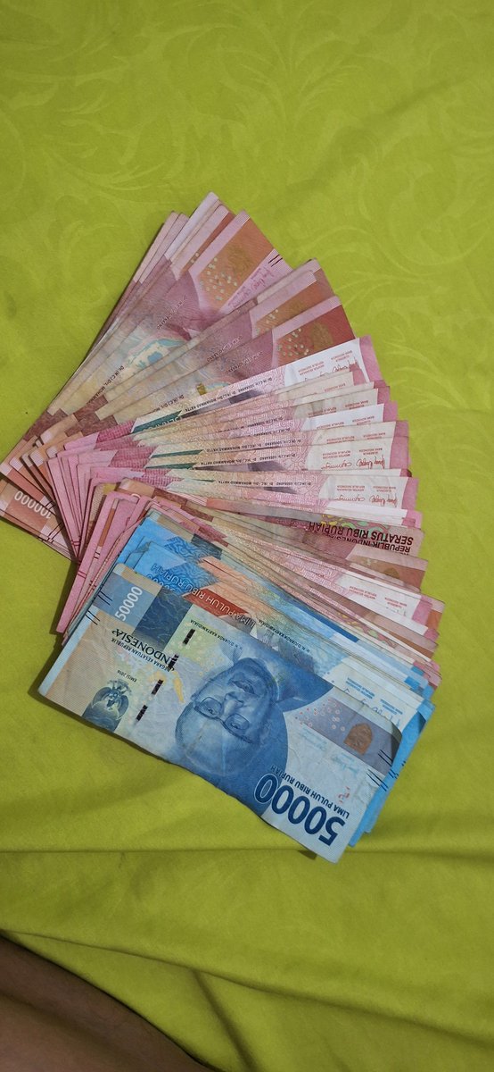 Melawanarus11's tweet photo. Gak ada yang tanda tangan purbaya https://t.co/hJ4sWGVoqy