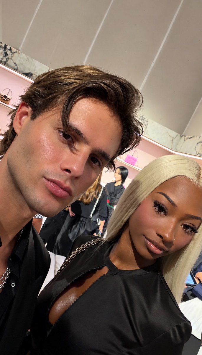 _moodboard1's tweet photo. Bryce &amp; Trinity https://t.co/Z08nD2pooS