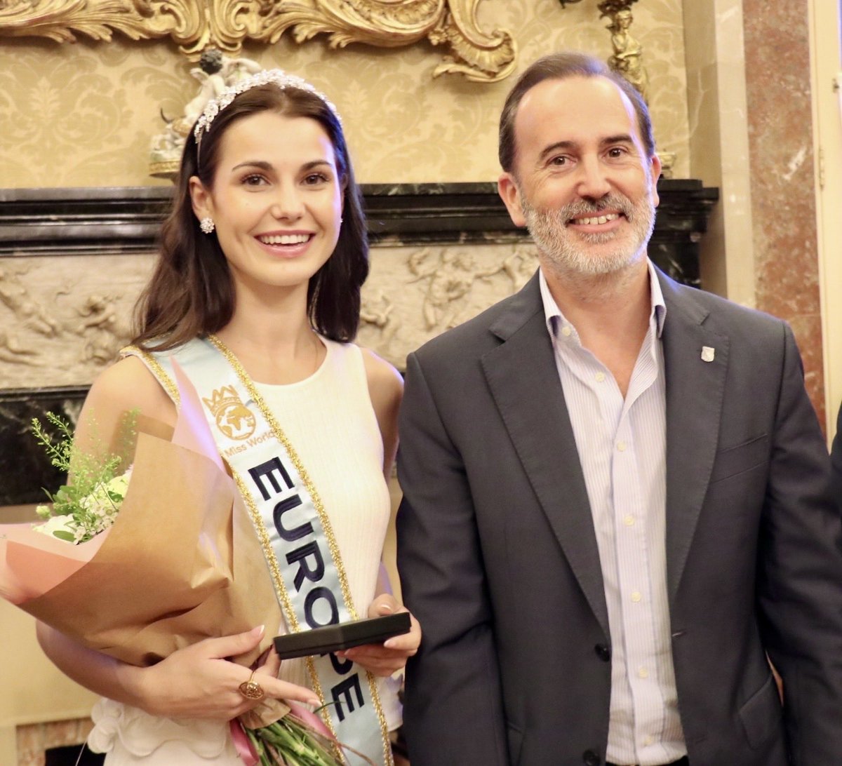 glesenne's tweet photo. Enhorabuena a la mallorquina Elisabeth Reynés, proclamada recientemente primera dama en el certamen Miss Mundo 2026 celebrado en Vietnam. 

Gracias por tu visita de hoy al @ParlamentIB y por representar tan dignamente a nuestro país y a nuestras islas a nivel internacional. https://t.co/7vOtbNrEOd