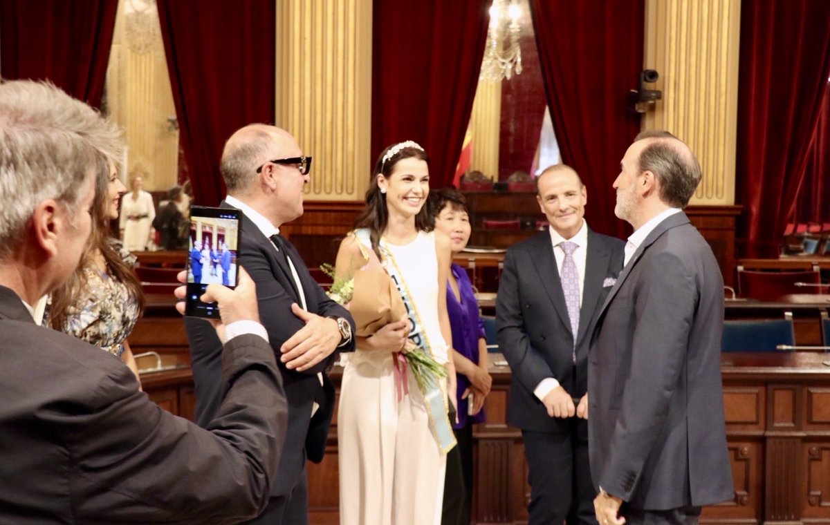 glesenne's tweet photo. Enhorabuena a la mallorquina Elisabeth Reynés, proclamada recientemente primera dama en el certamen Miss Mundo 2026 celebrado en Vietnam. 

Gracias por tu visita de hoy al @ParlamentIB y por representar tan dignamente a nuestro país y a nuestras islas a nivel internacional. https://t.co/7vOtbNrEOd