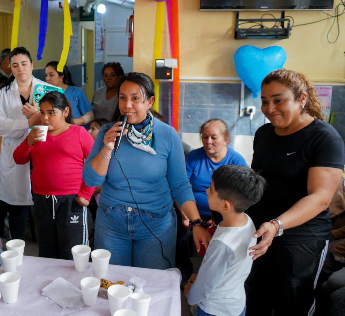 mluz_sc's tweet photo. Hoy quiero saludar especialmente a quienes forman parte de mi equipo y a todas las trabajadoras y trabajadores sociales de nuestra provincia.

Gracias por estar donde más se necesita, por escuchar, acompañar y construir comunidad todos los días. El Trabajo Social es mucho más que una tarea: es compromiso con las personas, con sus derechos y con una sociedad más justa.

Feliz Día Provincial de las y los trabajadores sociales. Gracias por militar la solidaridad y la justicia social en cada rincón de La Rioja. 💙