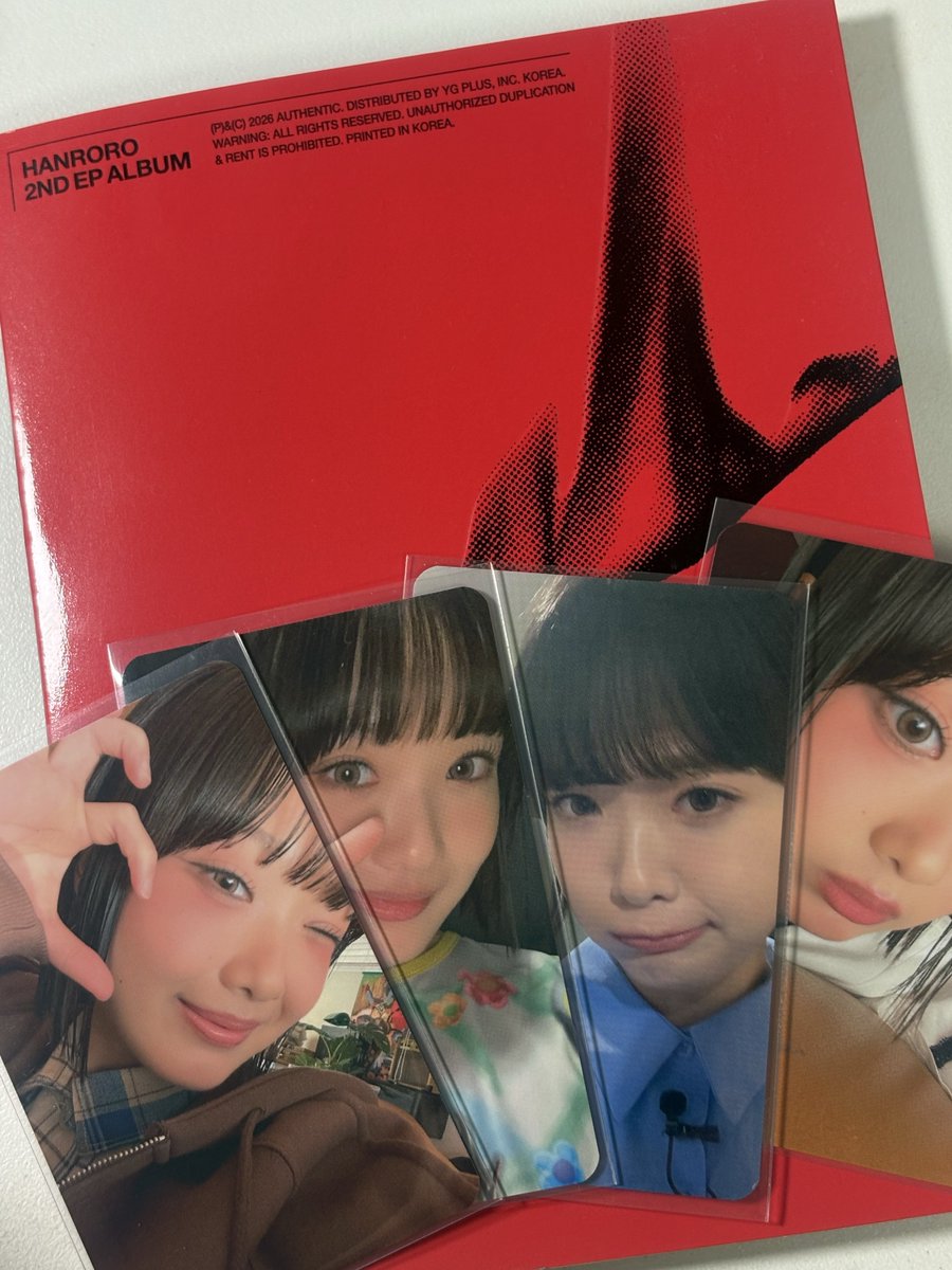 9__0jihoy's tweet photo. ‼️ 한로로 ㅈ ㅣ ㅂ 집 개봉 앨범 풀구성 양도합니다‼️

https://t.co/sE1SZiSMQa
윗치폼에서 구매가능합니다 ◡̈ 

풀구성이며 개봉 앨범이라 잔기스나 살짝의 찍힘이 있을 수 있습니다! ㅠㅠ

모든 문의는 윗치폼 메세지로 보내주세요💗
#한로로 #집 https://t.co/xi0wnxqBhK