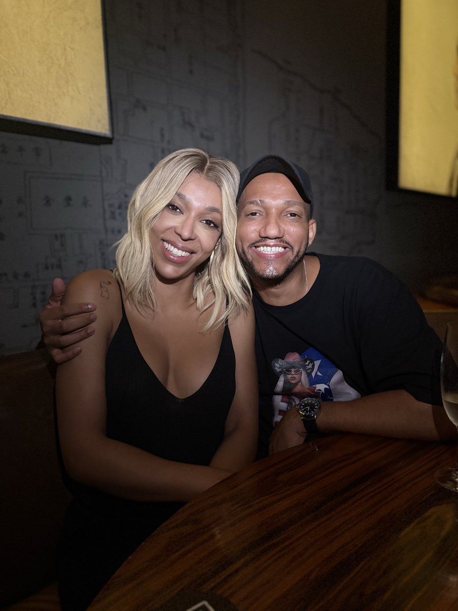 rickazzevedo's tweet photo. Minha maior colinha ❤️ @ErikakHilton https://t.co/INLgc8jTN1