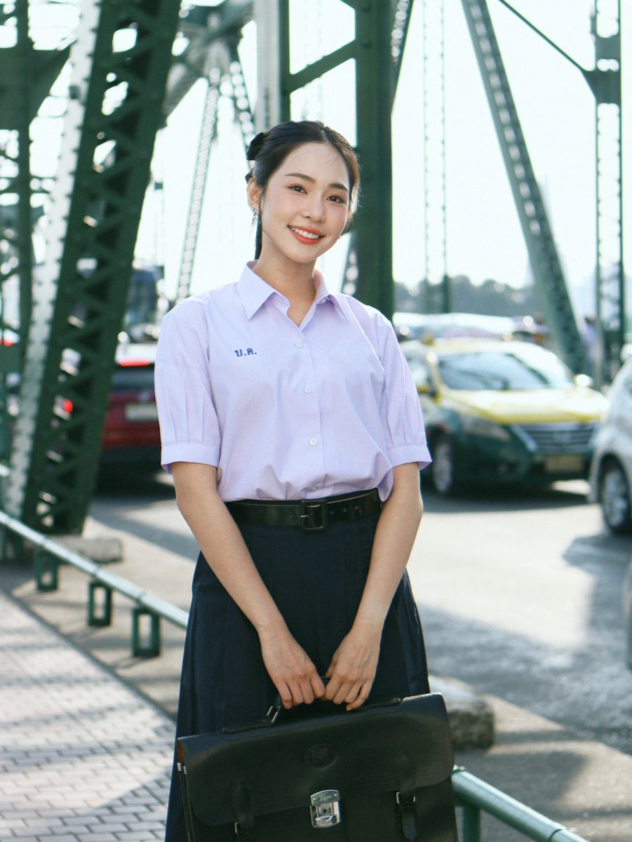 crushonpnb's tweet photo. บิ๊นเลิกเรียนแล้วบอก เดี่ยวออกไปรับ https://t.co/RDlwKzMrxM