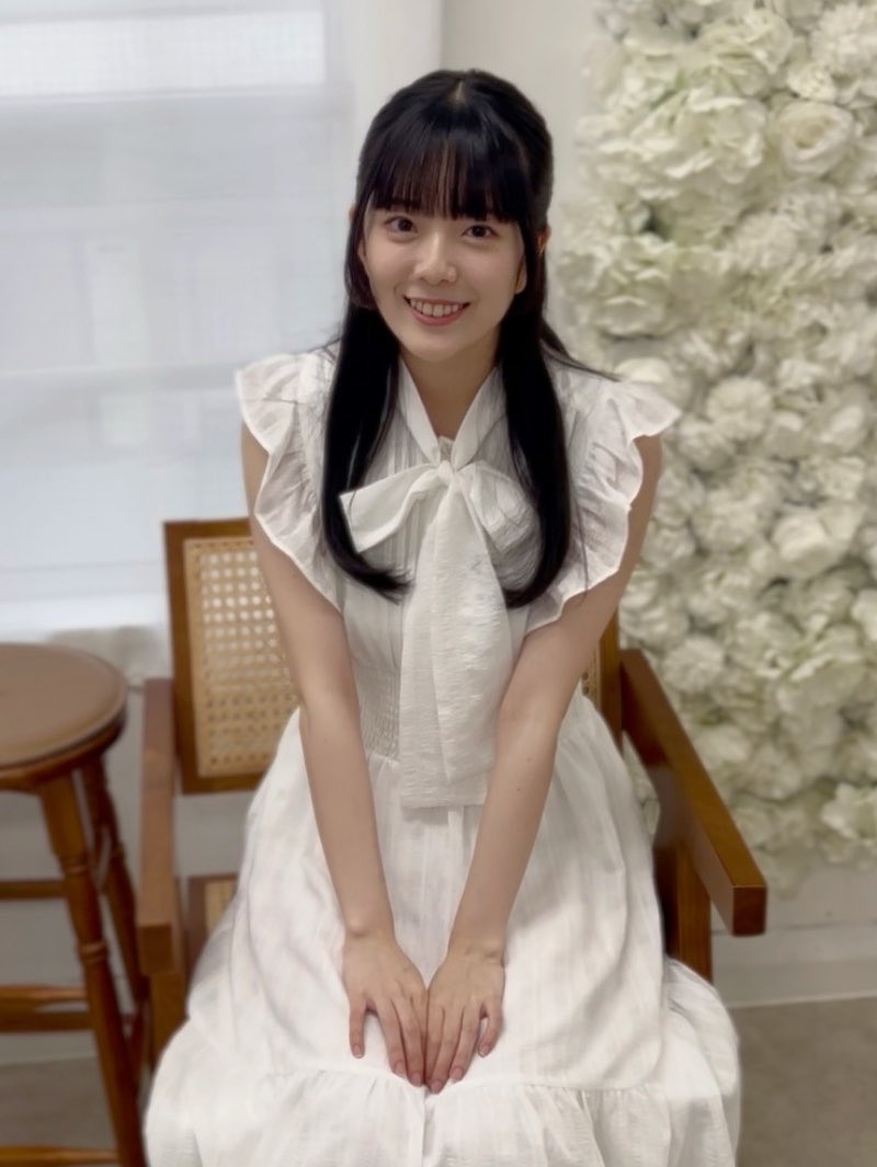 inui_kotoko's tweet photo. 初めて皆さんにご挨拶した日から一年が経ちました！

1年前はまだ新人声優を名乗ることすら緊張していて、こんなにたくさんの方に見つけてもらえるなんて思っていませんでした

これからミスコンの審査もいよいよ佳境に入ります
2年目はどんな景色を見れるのか一緒に見届けてもらえたら嬉しいです🪡 https://t.co/TE5jkL1U8I